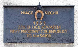 ČEJČ - 2360 - pamětní deska - kde se učil kovářem prezident Masatyk